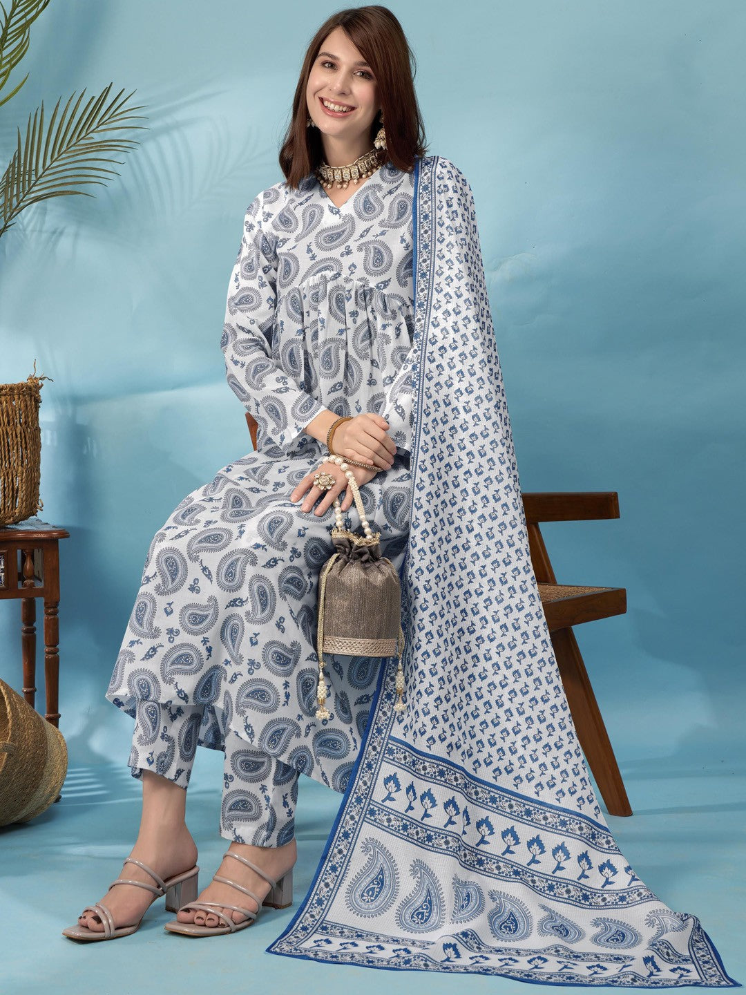 Women Paisley Printed Regular Kurta with Trousers & With Dupatta