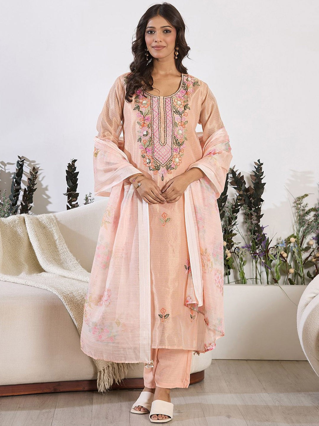 Women Floral Embroidered Regular Thread Work Pure Cotton Kurta with Trousers & With Dupatta