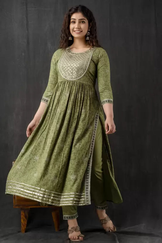 Women Green Viscose Rayon Kurta and Churidar Set