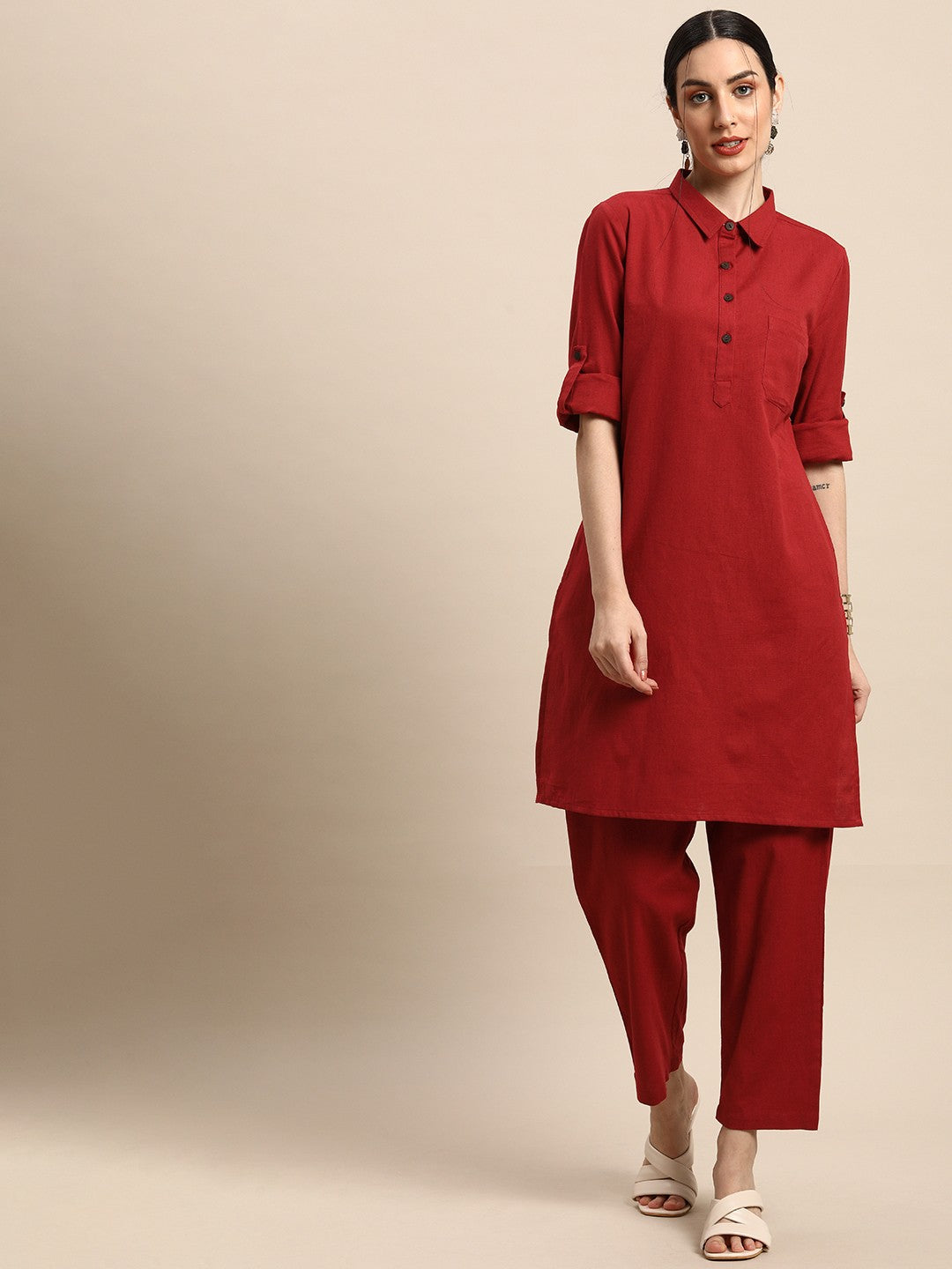 Women Maroon Solid Straight Kurta with Trousers