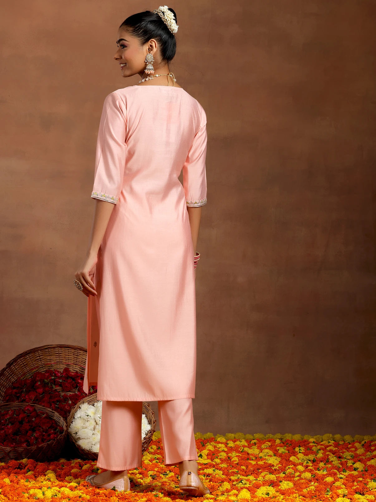 Women Silk Blend Kurta Pant Set