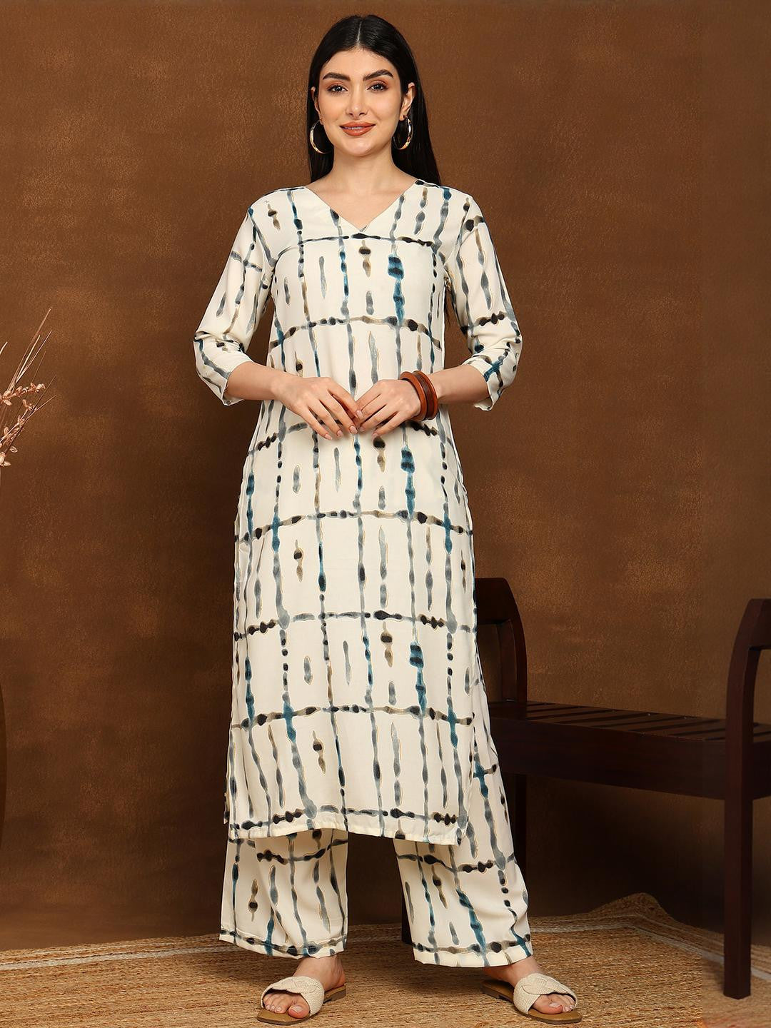 Women Teal Viscose Rayon Kurta Sets