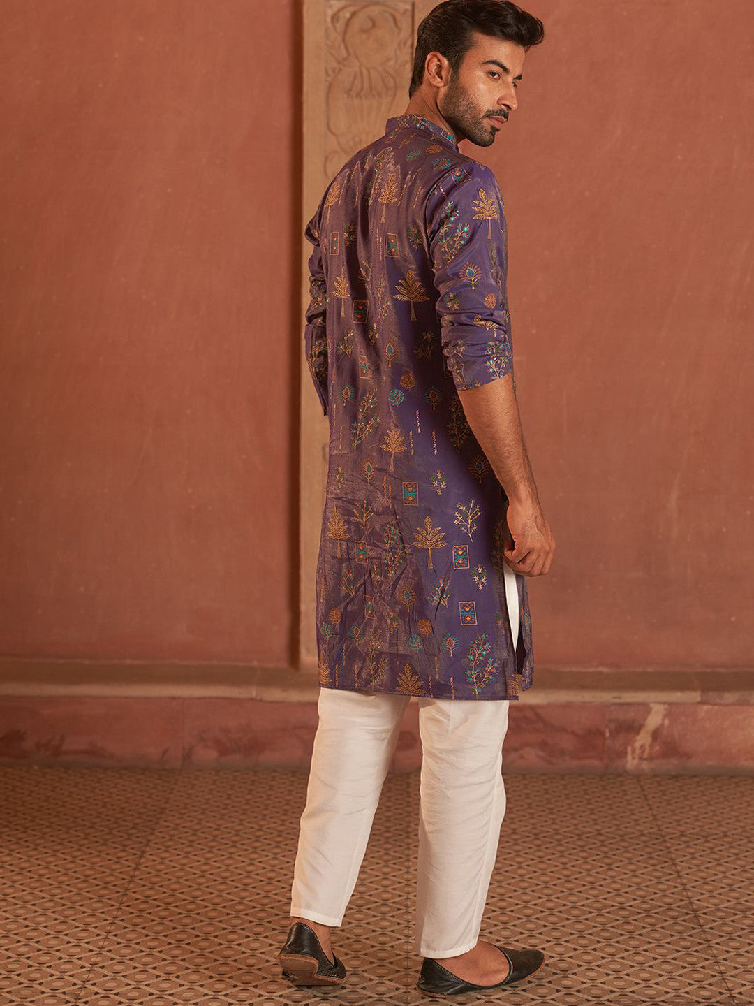 Men Floral Printed Solid Regular Knee Length Kurta with Pyjamas