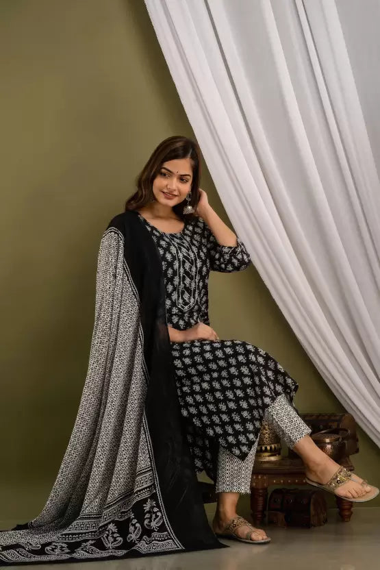 Women Pure Cotton Kurta Pant Dupatta Set