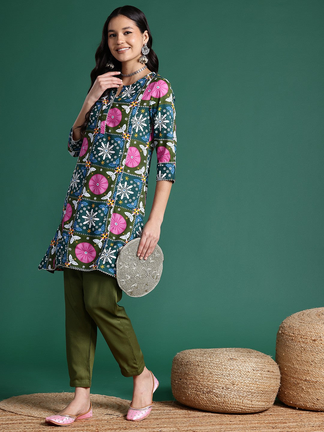 Ethnic Motifs Printed Straight Kurta with Trousers