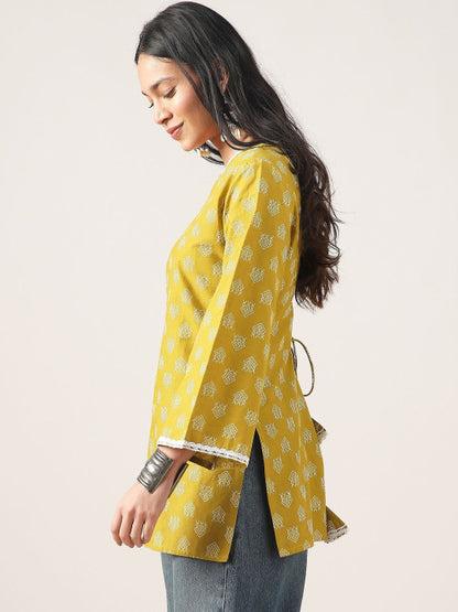 Geometric Printed V-Neck Pure Cotton Kurti