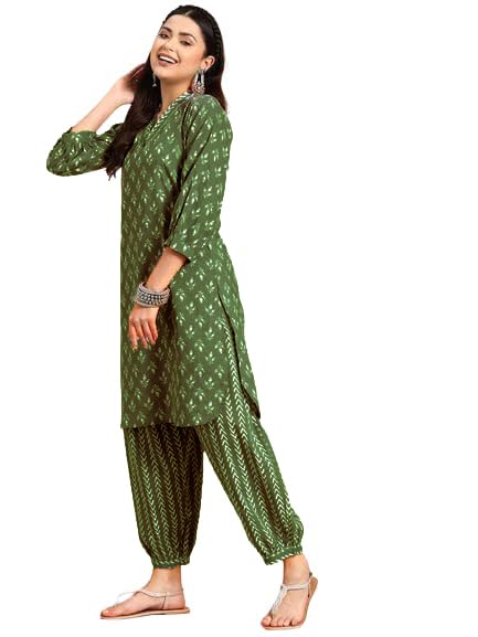 Womens Green Cotton Blend Kurta Set