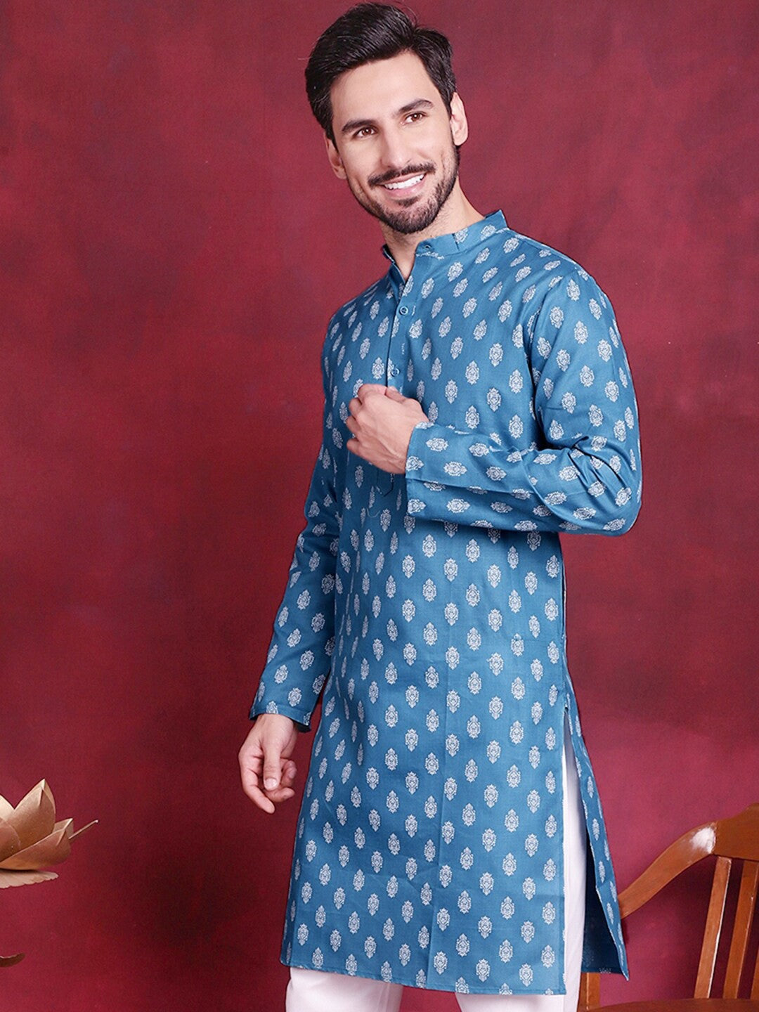 Men Blue Ethnic Motif Printed Straight Kurta