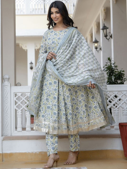 Floral Printed Gotta Patti Pure Cotton Kurta With Trousers & Dupatta