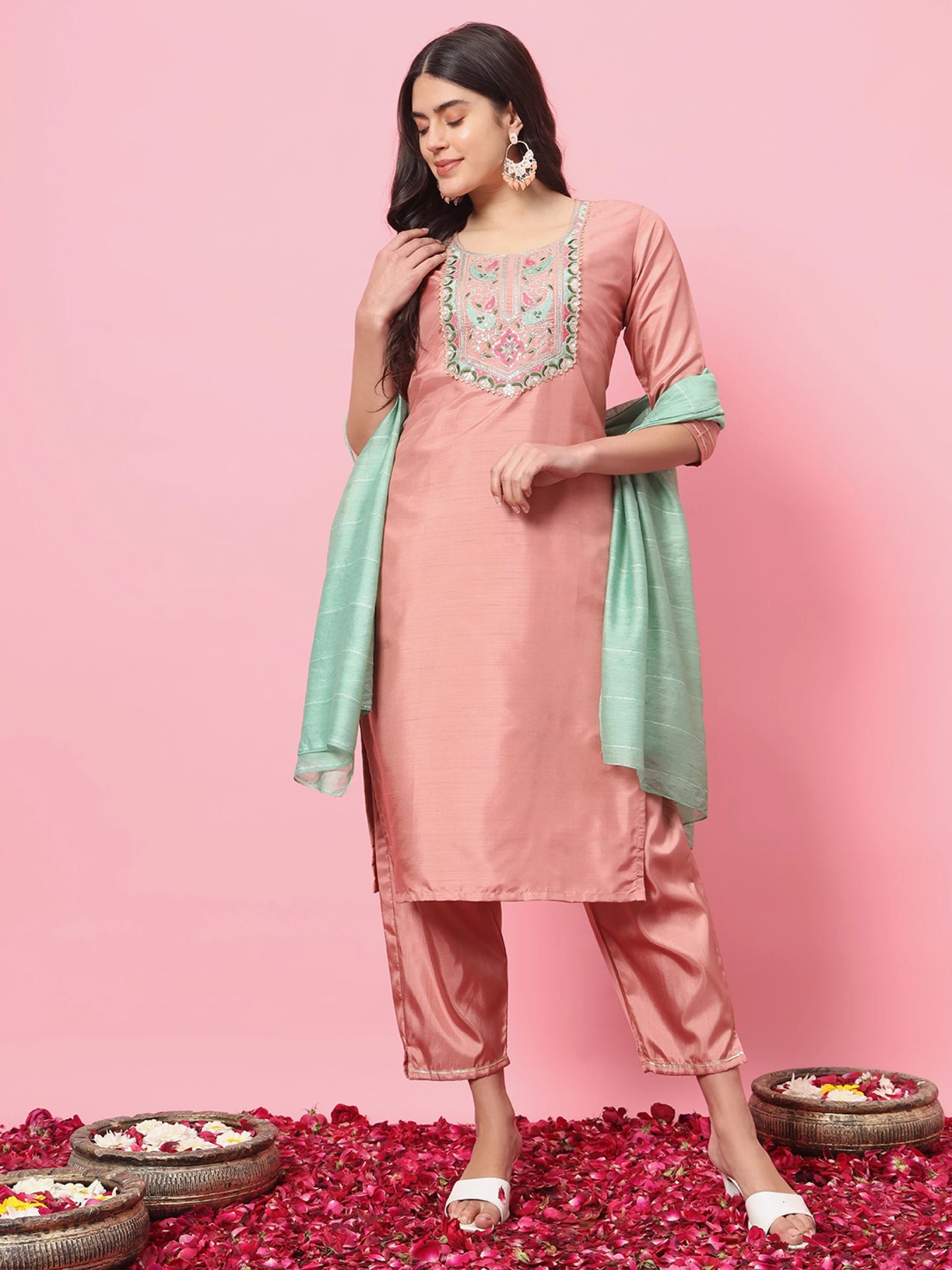 Women Silk Blend Kurta Pant Dupatta Set