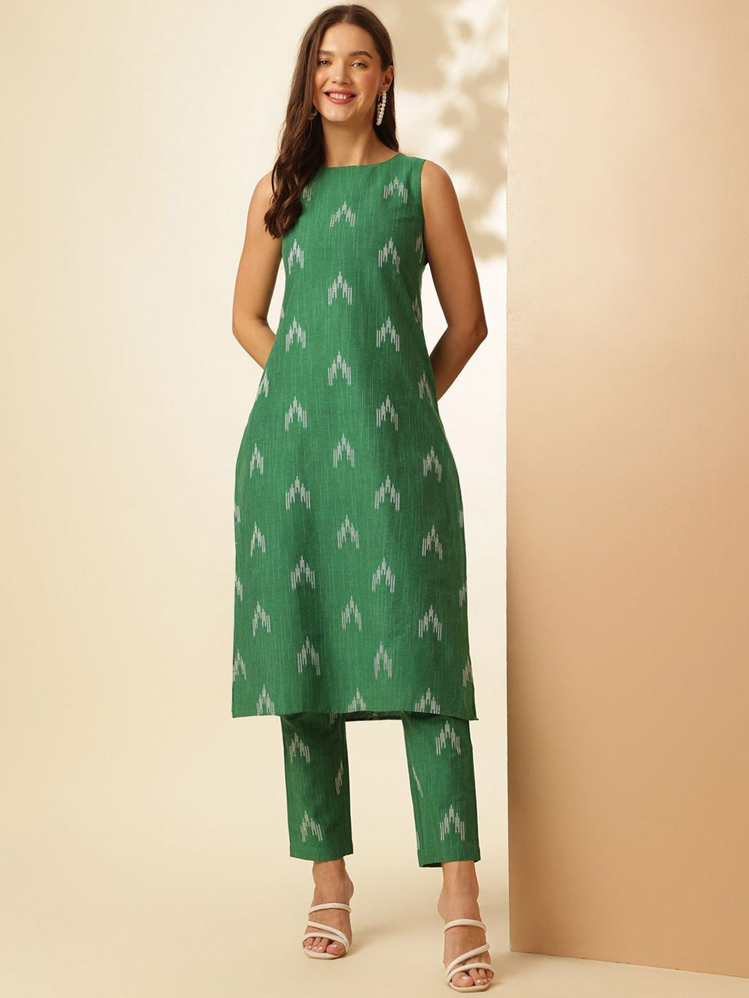 Ethnic Motifs Printed Regular Pure Cotton Straight Kurta with Trousers