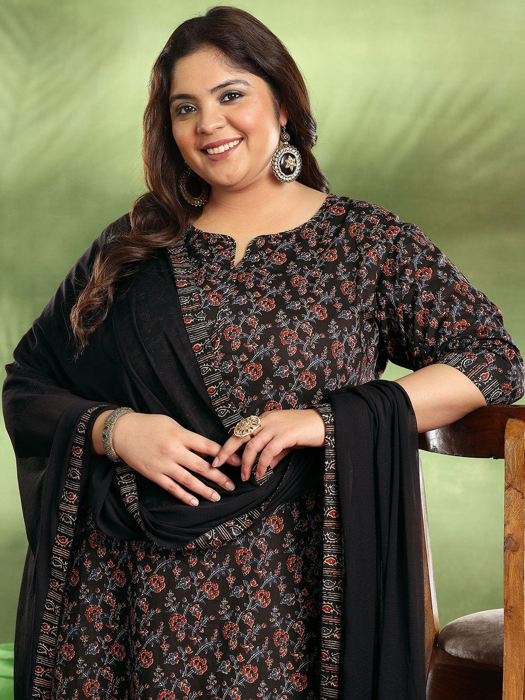 Women Plus Size Floral Printed Kurta with Palazzos & Dupatta