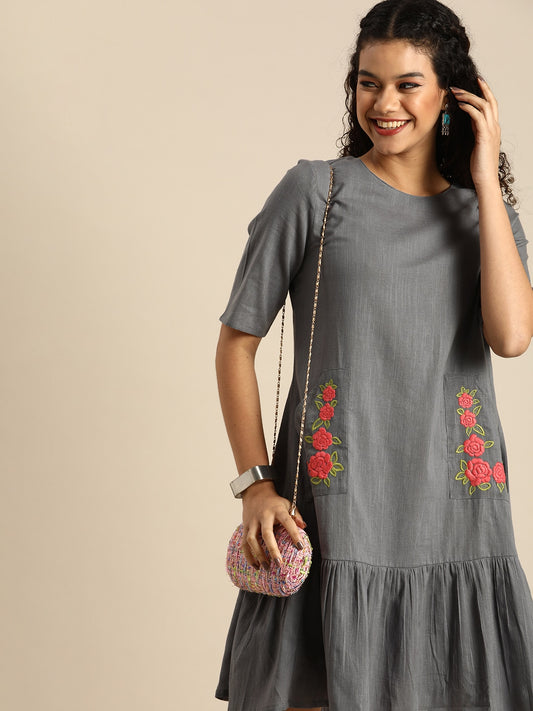 Grey A-Line Pure Cotton Tiered Dress With Floral Embroidered Pockets