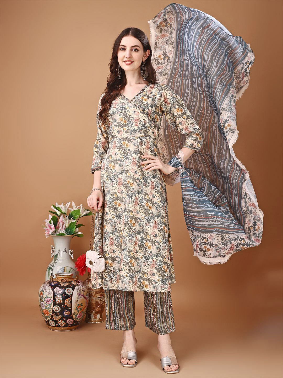 Women Floral Printed Regular Kurta with Palazzos & With Dupatta