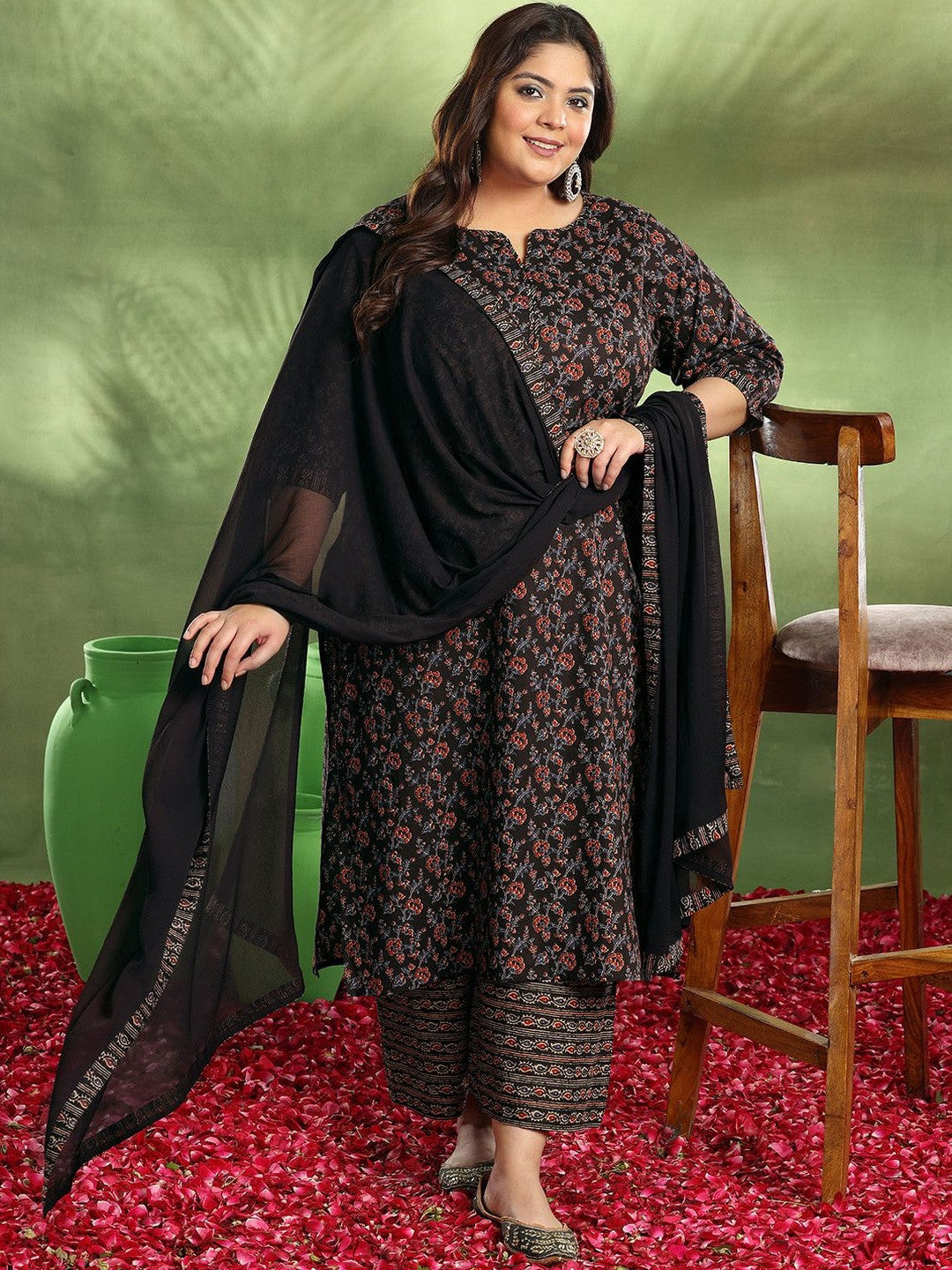 Women Plus Size Floral Printed Kurta with Palazzos & Dupatta