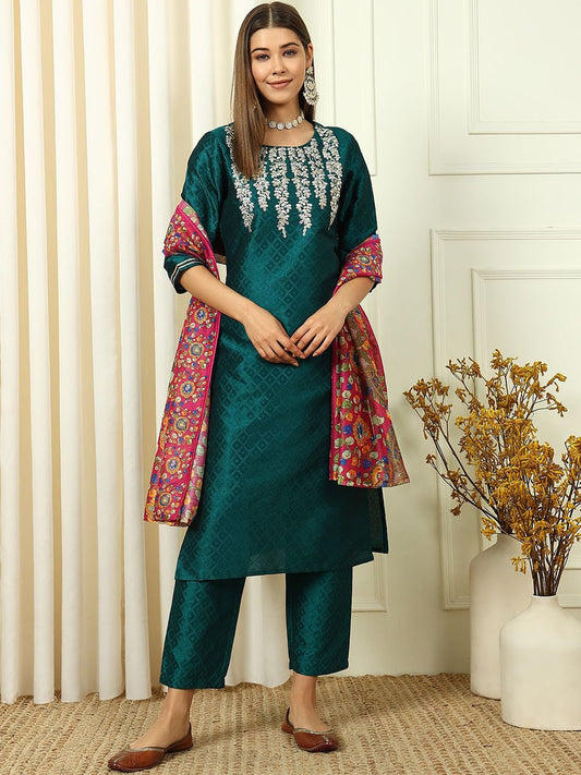 Women Floral Printed Regular Kurta with Trousers & With Dupatta