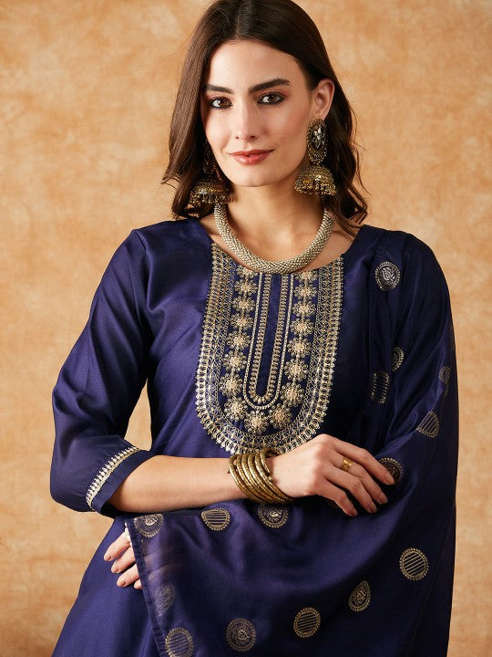 Ethnic Motifs Embroidered Sequinned Kurta With Trouser & Dupatta