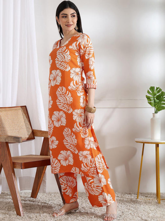 Women Orange Viscose Rayon Kurta Sets