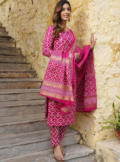 Keyhole Neck Ethnic Motifs Printed Regular Kurta with Trousers & With Dupatta