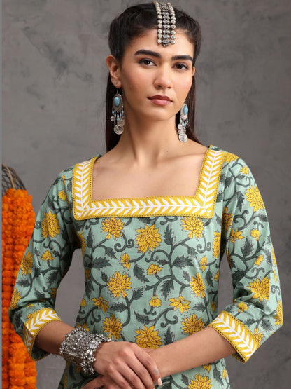 Women Floral Printed Regular Pure Cotton Kurti with Palazzos