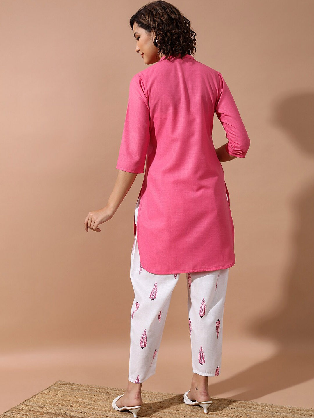 Mandarin Collar Short Straight Kurta With Dhoti Pants