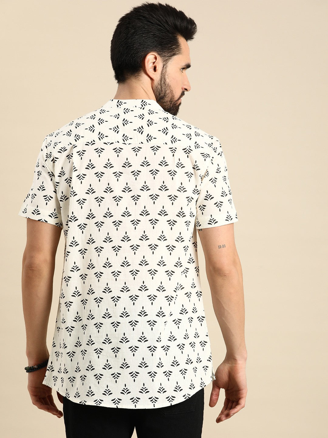 Men White & Black Ethnic Motifs Printed Kurta