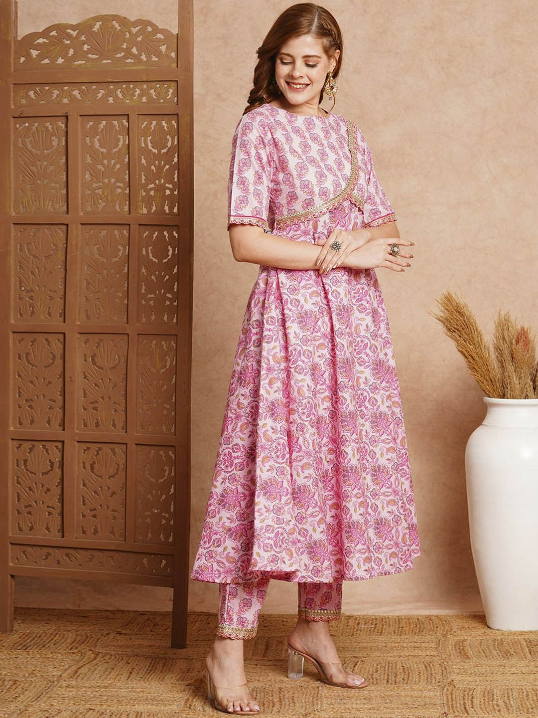 Women Floral Printed Regular Mirror Work Pure Cotton Kurta with Trousers