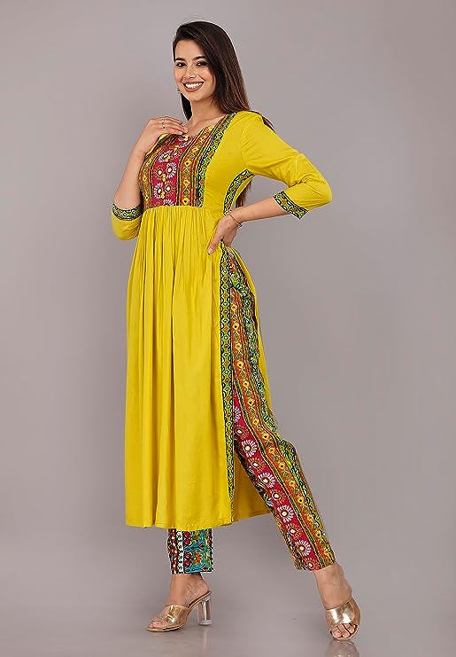 Women Nayra Cut Yellow Printed Kurta Pant Set