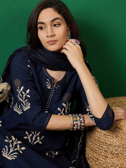 Notch Neck Printed Pure Cotton Kurta With Trousers & Dupatta