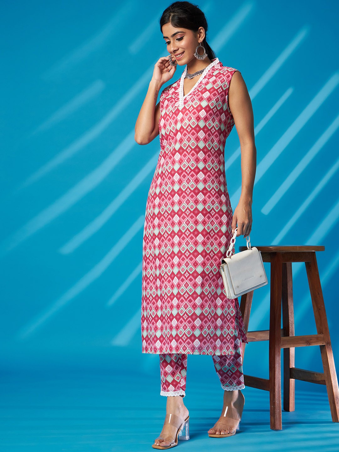 Ethnic Motifs Printed V-Neck Pure Cotton Straight Kurta With Trousers