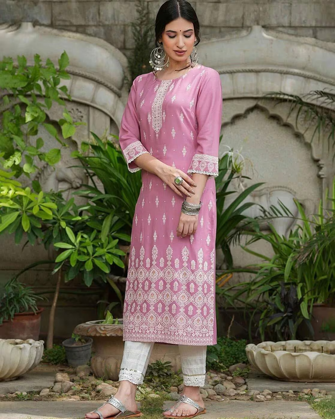 Floral Print Round-Neck Straight Kurta