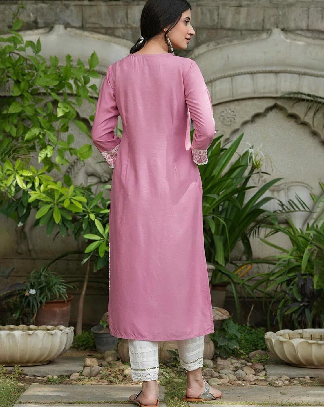 Floral Print Round-Neck Straight Kurta