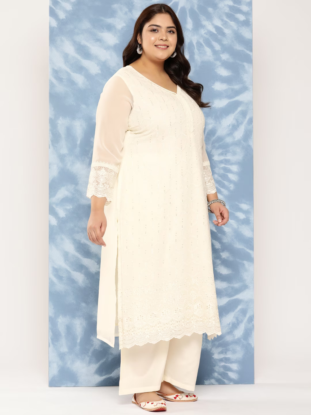 Plus Size Floral Embroidered Thread Work Kurta with Trousers & Dupatta