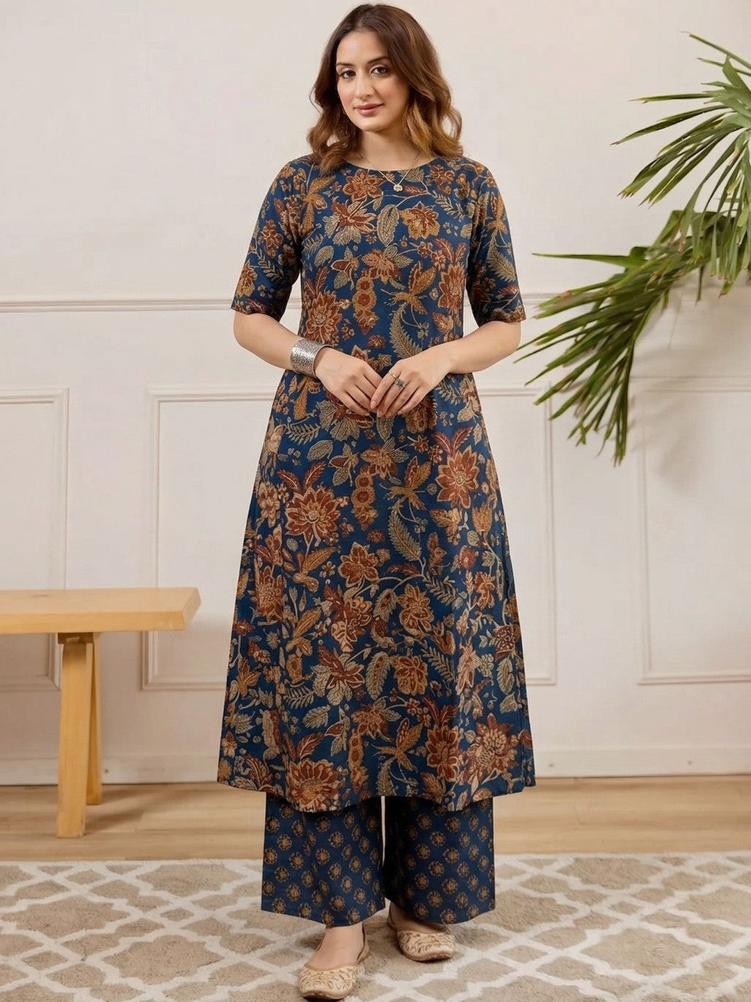 Women Printed Regular Kurta with Palazzos