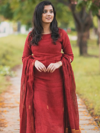 Ethnic Motifs Round Neck Thread Work Straight Kurta With Trousers & Dupatta