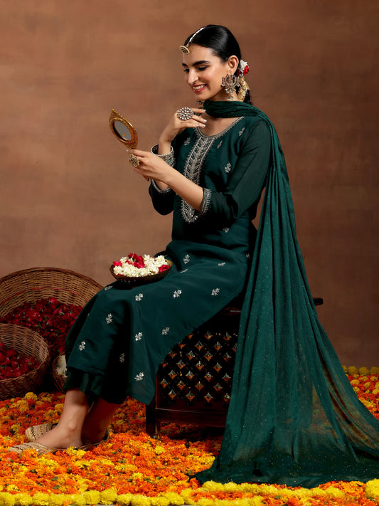 Women Green Silk Blend Kurta Pant Dupatta Set