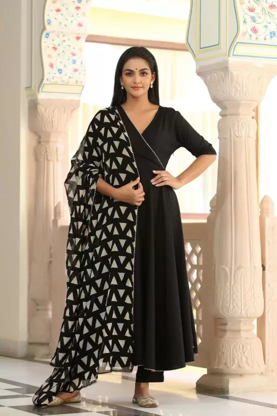 Women Black Viscose Rayon Kurta, Pant And Dupatta Set