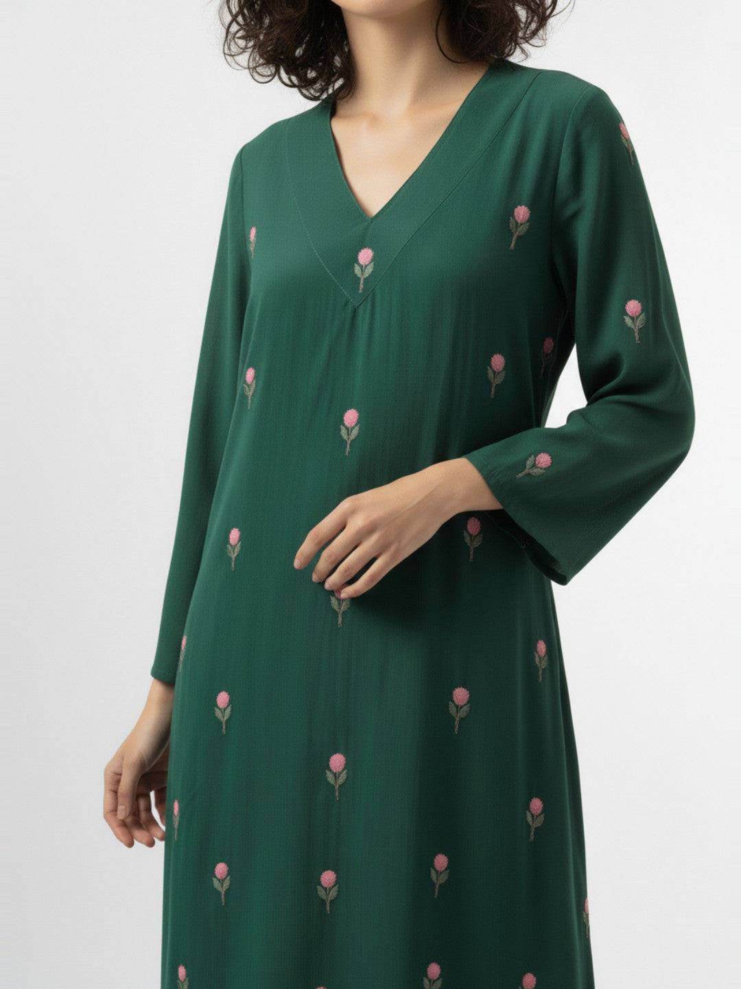 Women Floral Embroidered Regular Thread Work Kurta with Palazzos