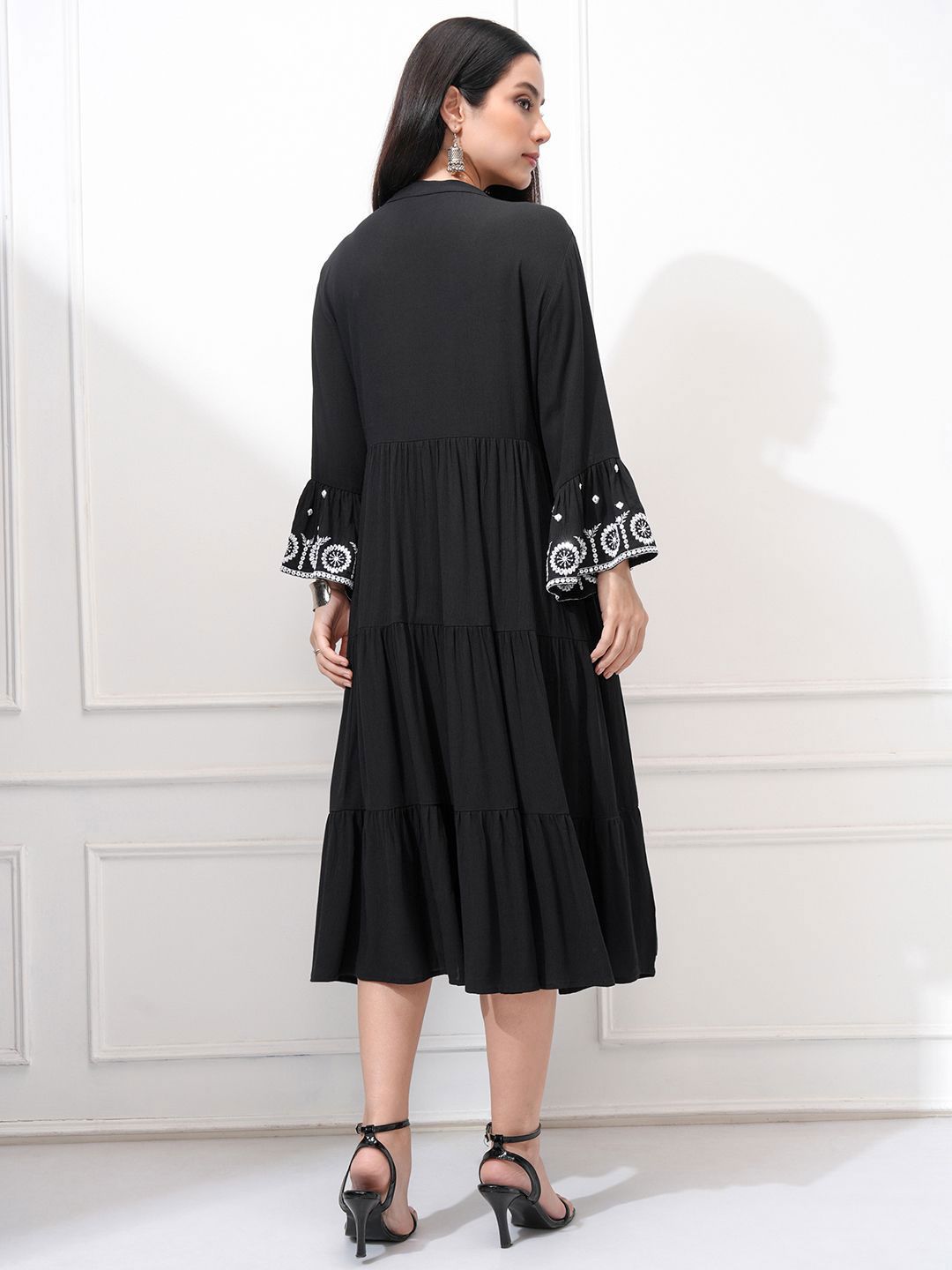 Women Embroidered Tie Midi Dress