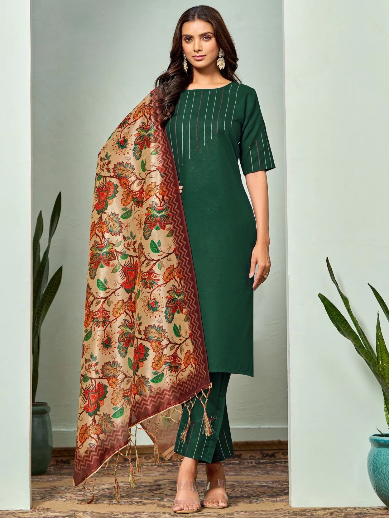 Women Green Cotton Blend Kurta Pant Dupatta Set