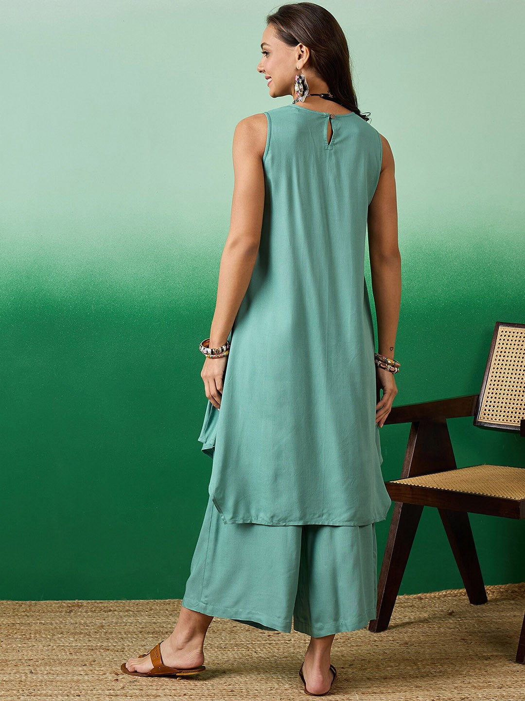 Sleeveless Round Neck Asymmetric A Line Kurta With Palazzos