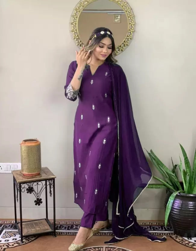 Women Purple Cotton Blend Kurti Pant Dupatta Set