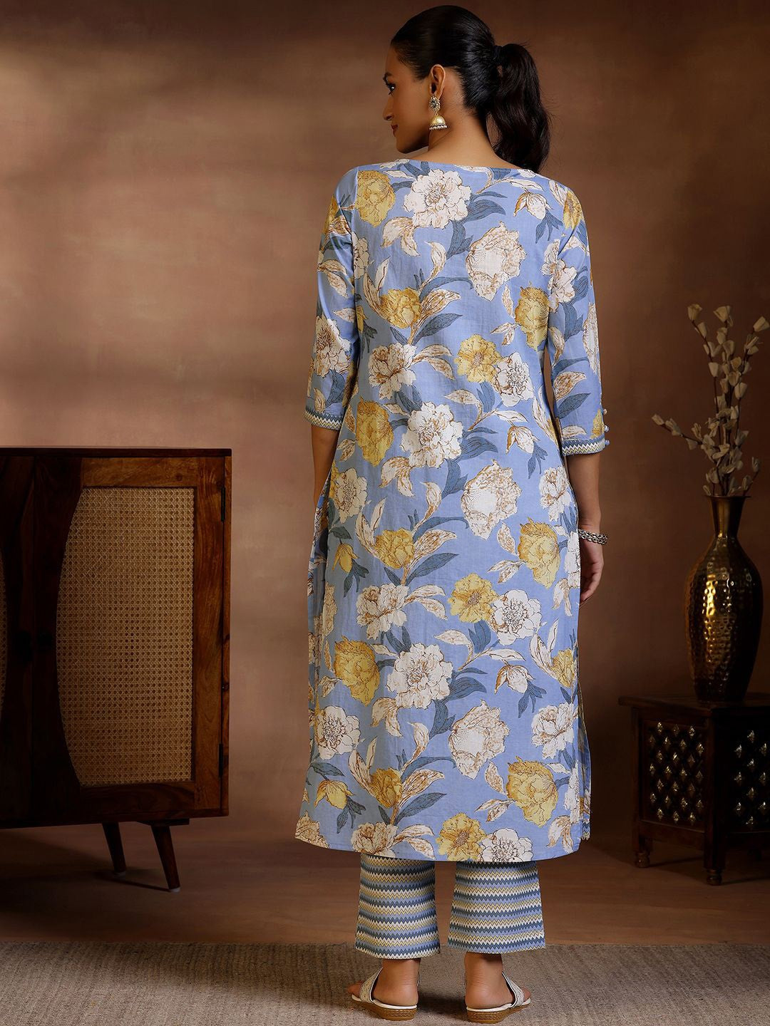 Floral Printed Gotta Patti Pure Cotton Straight Kurta With Trousers