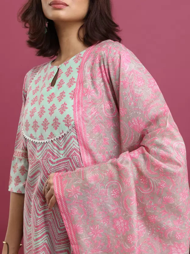 Women Pink Cotton Blend Kurta Palazzo Dupatta Set