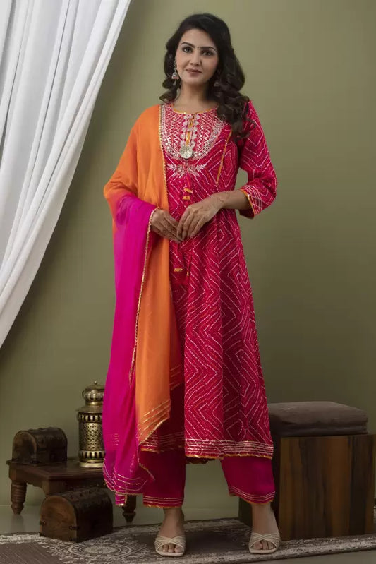 Women Pink Viscose Rayon Kurta Palazzo Dupatta Set