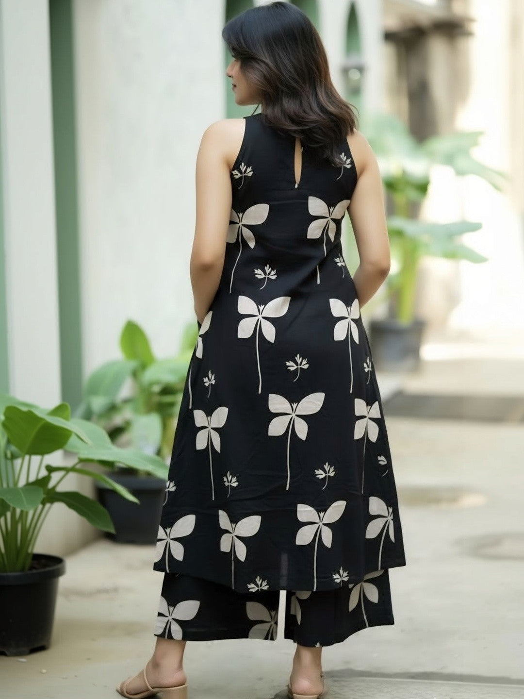 Women Ethnic Motifs Printed Regular Kurta with Palazzos - Amy's Cart
