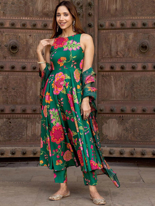 Women Green Floral Printed Regular Kurta with Palazzos & With Dupatta