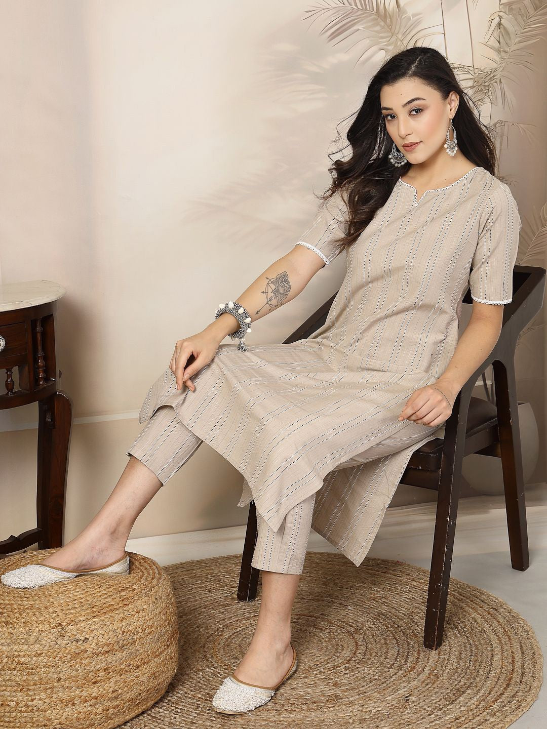 Women Striped Regular Kurta with Trousers