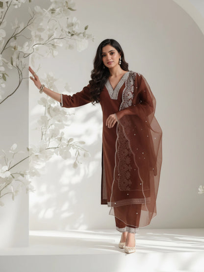 Women Silk Blend Kurta Pant Dupatta Set - Amy's Cart