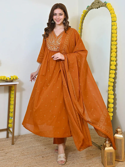 Women Rayon Kurta Pant Dupatta Set